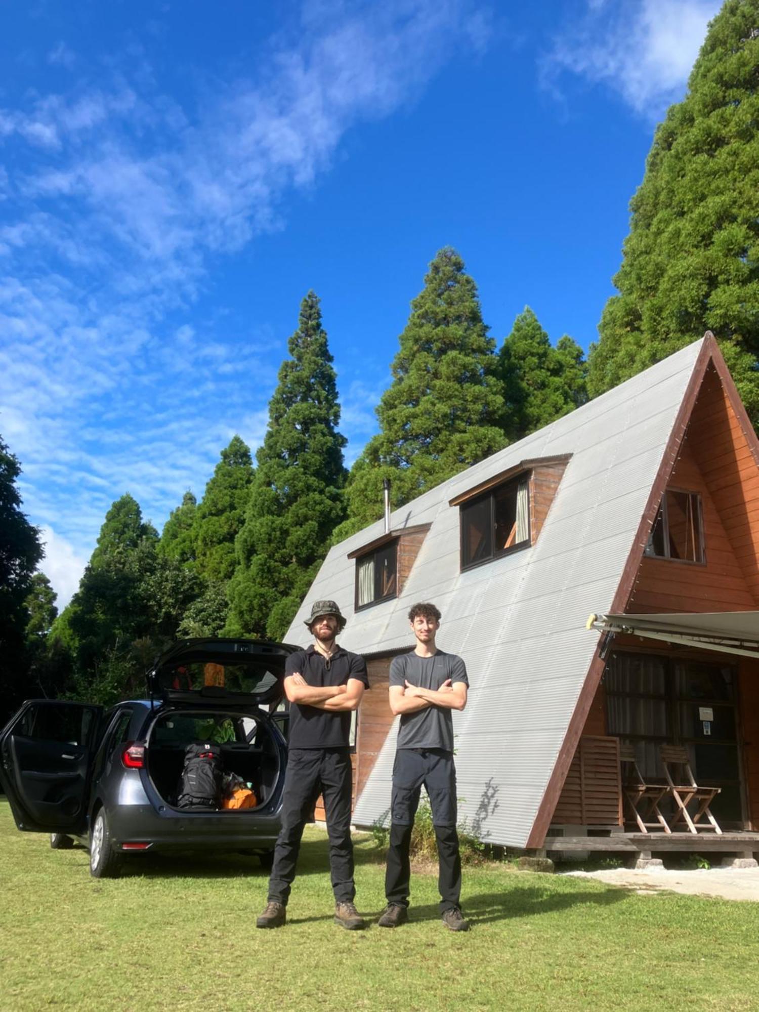 Guesthouse Coco Garage Kirishima Exterior foto